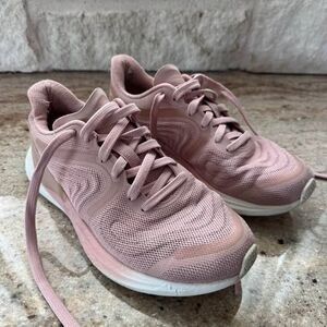 Lululemon Blissfeel Running Shoes Size 7.5